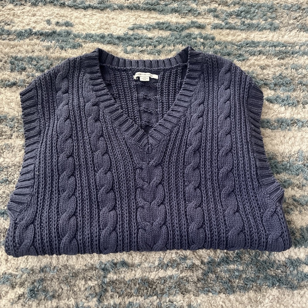 Sweater vest